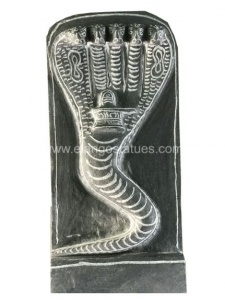 Single Nagam Sculpture